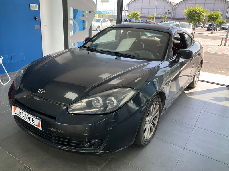 Hyundai Coupe 1.6 — 1/8