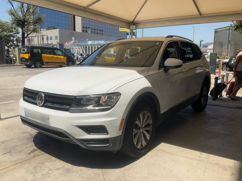 Volkswagen Tiguan Allspace 2.0 TSI — 1/8
