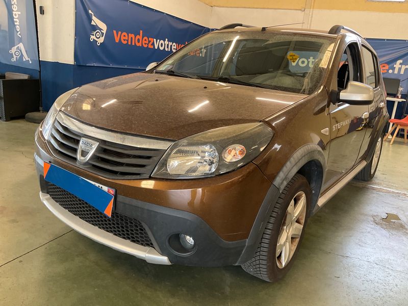 Dacia Sandero 1.6 E85 — 1/8