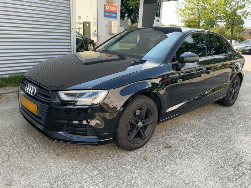 Audi A3 Limousine 1.4 TFSI ACT — фото 1