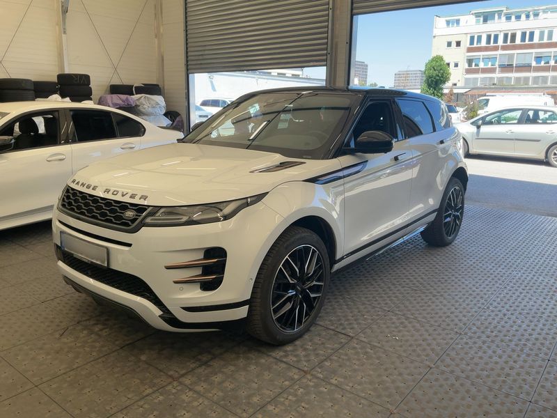 Land Rover Evoque P250 Mild-Hybrid — 1/8