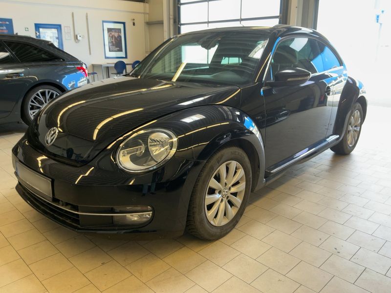 Volkswagen Beetle 2.0 TDI — фото 1