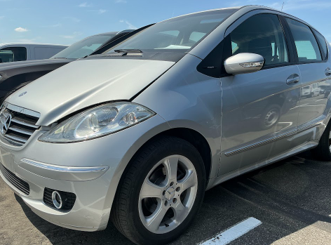 Mercedes-Benz A-Klasse A 170 — 1/8