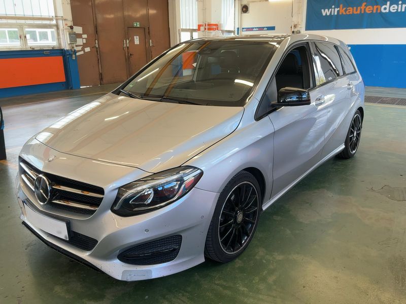 Mercedes-Benz B-Klasse B 220 — 1/8