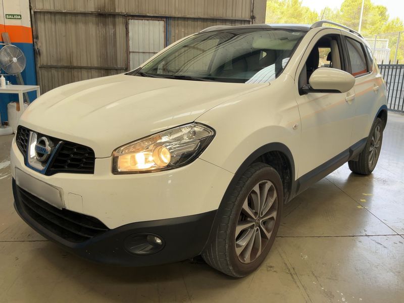 Nissan Qashqai 2.0 dCi — фото 1