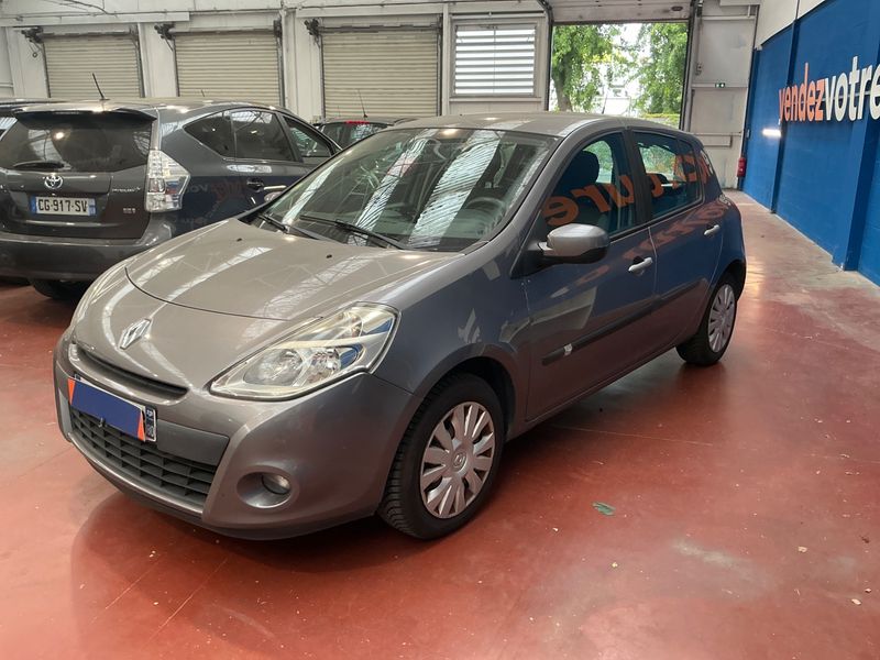 Renault Clio 1.5 dCi — фото 1