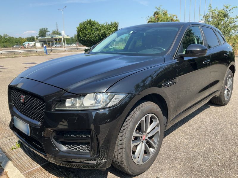 Jaguar F-Pace 20d — 1/8