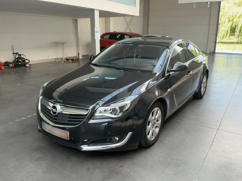 Opel Insignia 1.6 CDTI DPF — фото 1