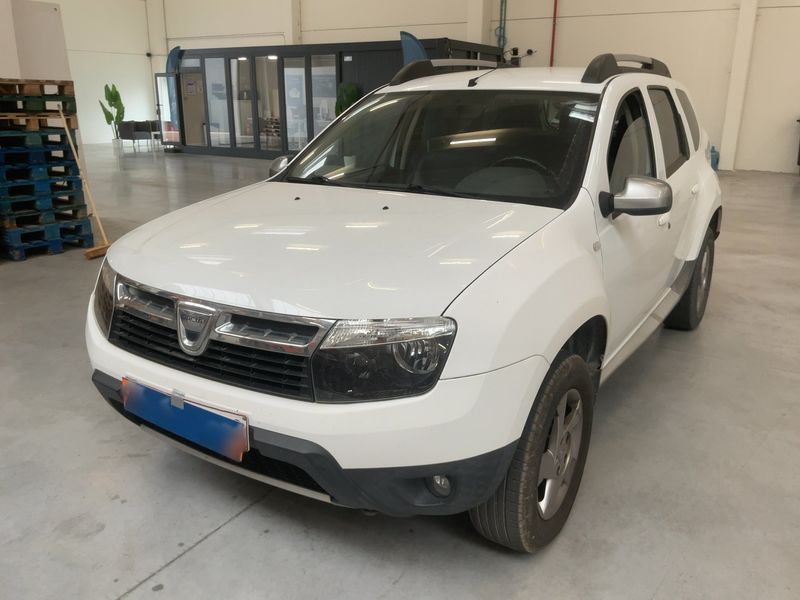 Dacia Duster 1.6 — 1/8