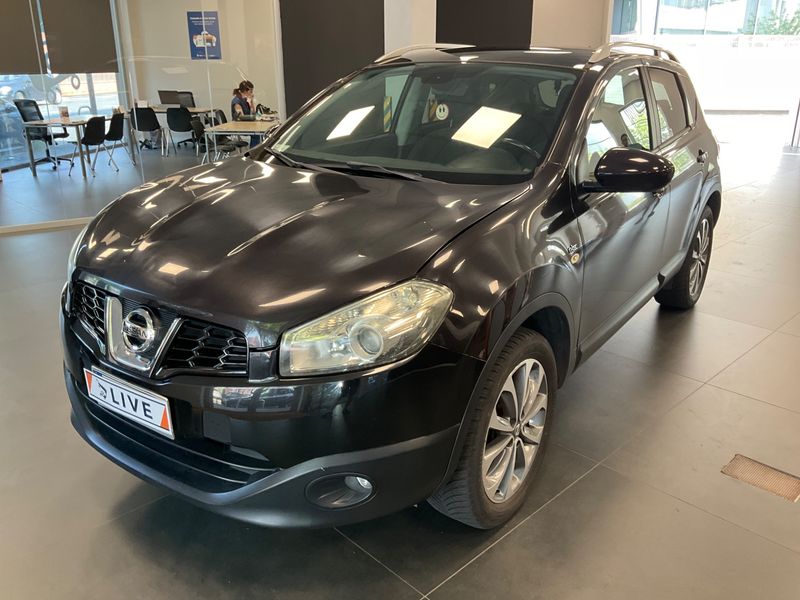 Nissan Qashqai 1.6 — 1/8