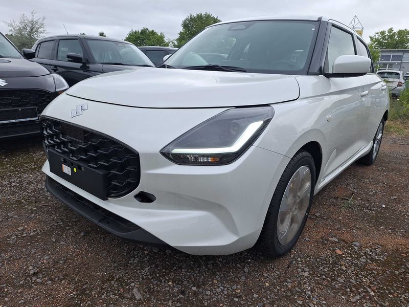 Suzuki Swift 1.2 DualJet Mild-Hybrid — 1/8