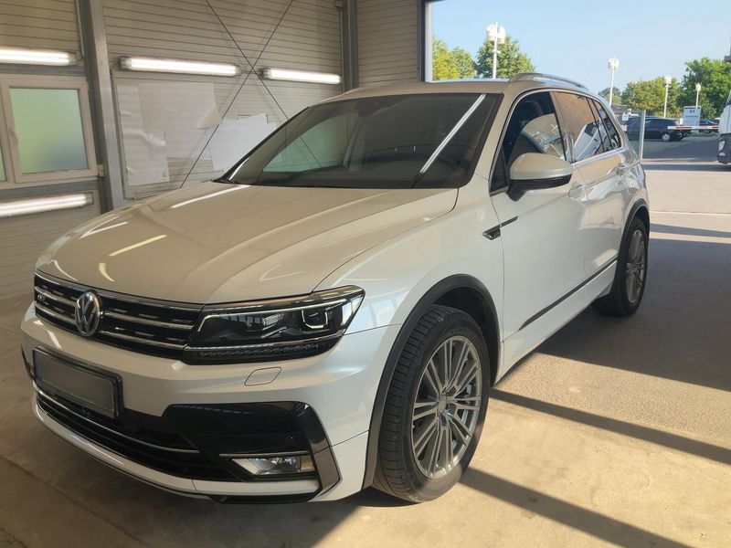 Volkswagen Tiguan 2.0 TSI — фото 1