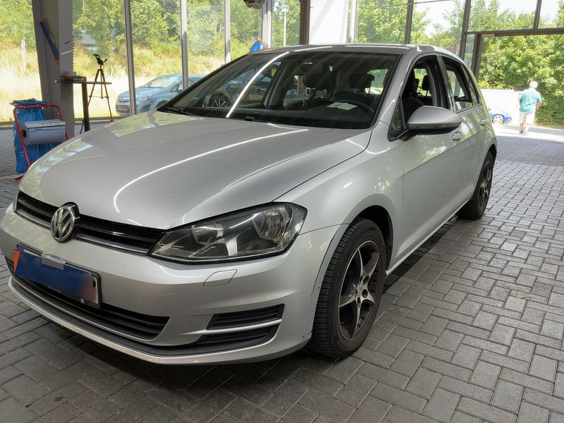 Volkswagen Golf VII 1.2 TSI — 1/8