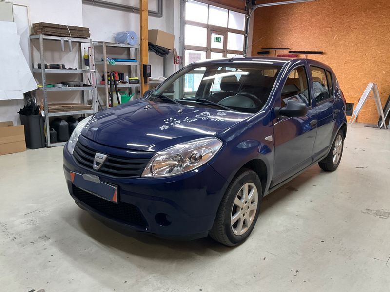 Dacia Sandero 1.2 — 1/8
