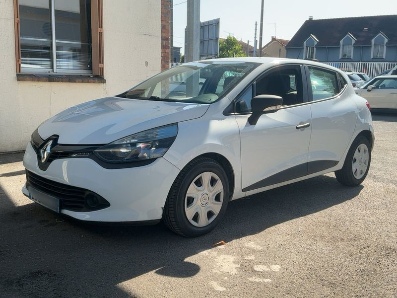 Renault Clio 1.5 dCi — 1/8