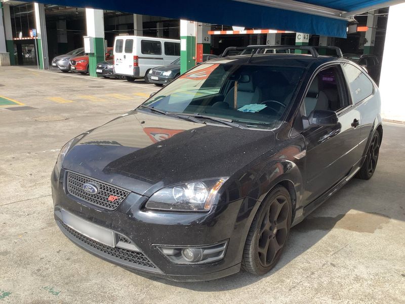 Ford Focus 2.5 — 1/8