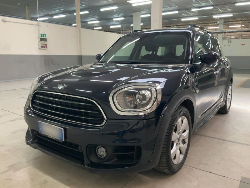 MINI Countryman One — 1/8