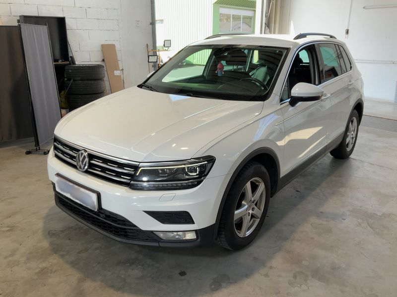 Volkswagen Tiguan 2.0 TDI — 1/8