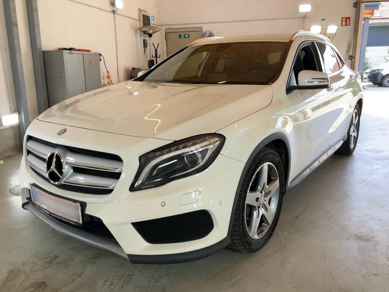 Mercedes-Benz GLA-Klasse GLA 200 d — 1/8