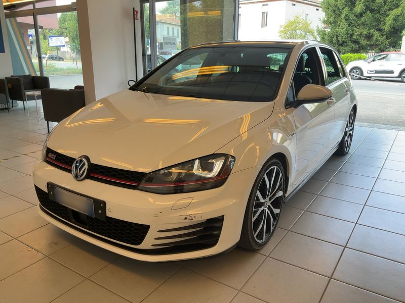 Volkswagen Golf VII 2.0 TFSI — фото 1