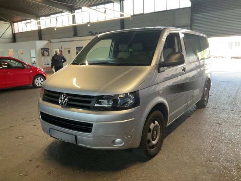 Volkswagen T5 Kombi 2.0 TDI — 1/8