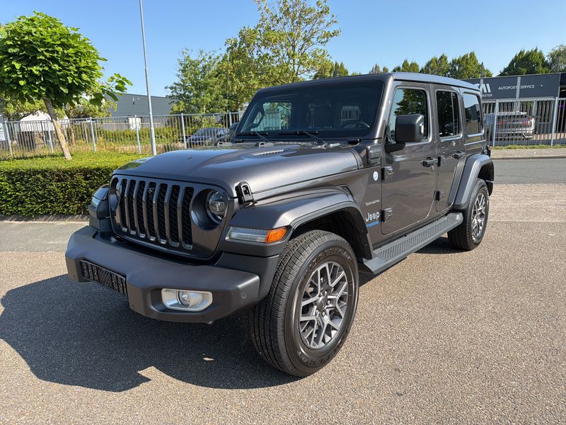 Jeep Wrangler Unlimited 2.0 4xe Plug-in Hybrid — 1/8