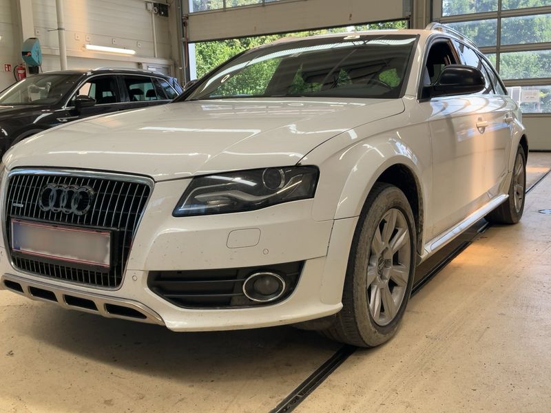 Audi A4 Allroad 2.0 TDI — 1/8