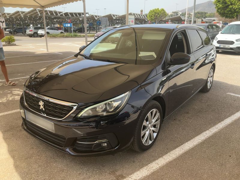 Peugeot 308 1.5 Blue-HDi — фото 1
