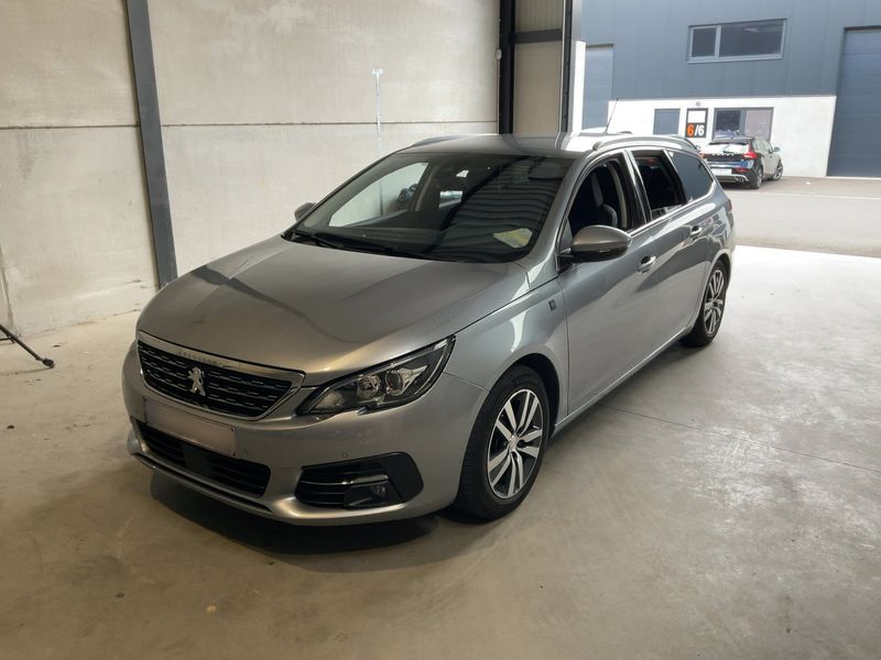 Peugeot 308 1.5 Blue-HDi — фото 1
