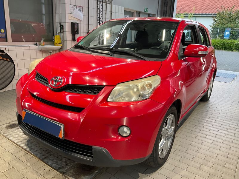 Toyota Urban Cruiser 1.33 Dual VVT-i — 1/8