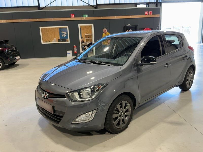 Hyundai i20 1.4 — 1/8