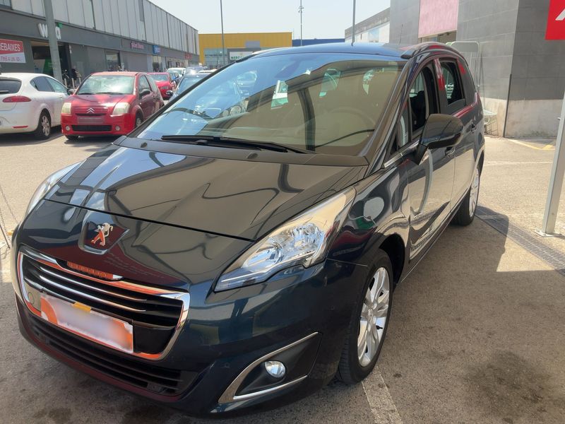 Peugeot 5008 1.6 Blue-HDi — фото 1