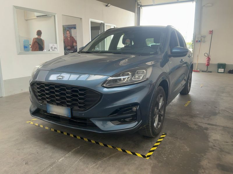 Ford Kuga 2.5 Plug-in Hybrid — 1/8