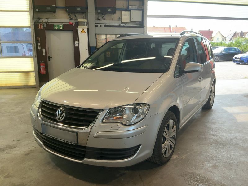 Volkswagen Touran 1.4 TSI — 1/8