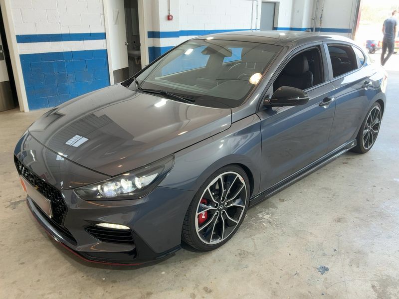 Hyundai i30 2.0 TGDI — 1/8