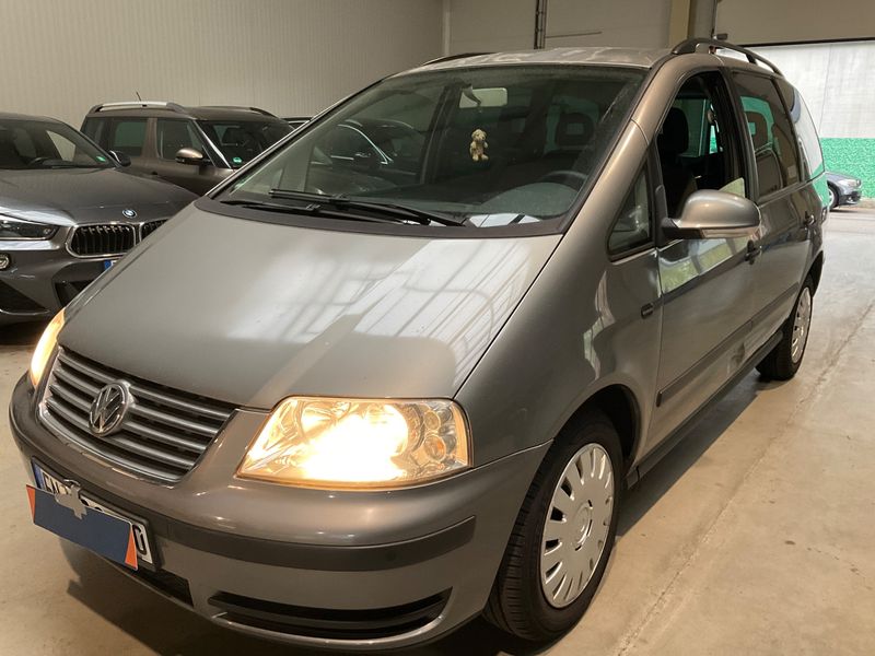 Volkswagen Sharan 1.8 Turbo — фото 1