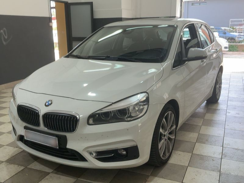 BMW 2er 218d Active Tourer — 1/8