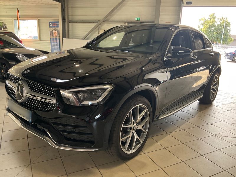 Mercedes-Benz GLC-Klasse GLC 300e — 1/8