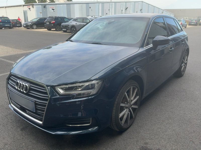 Audi A3 Sportback 2.0 TDI — 1/8