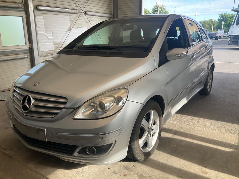 Mercedes-Benz B-Klasse B 170 — 1/8