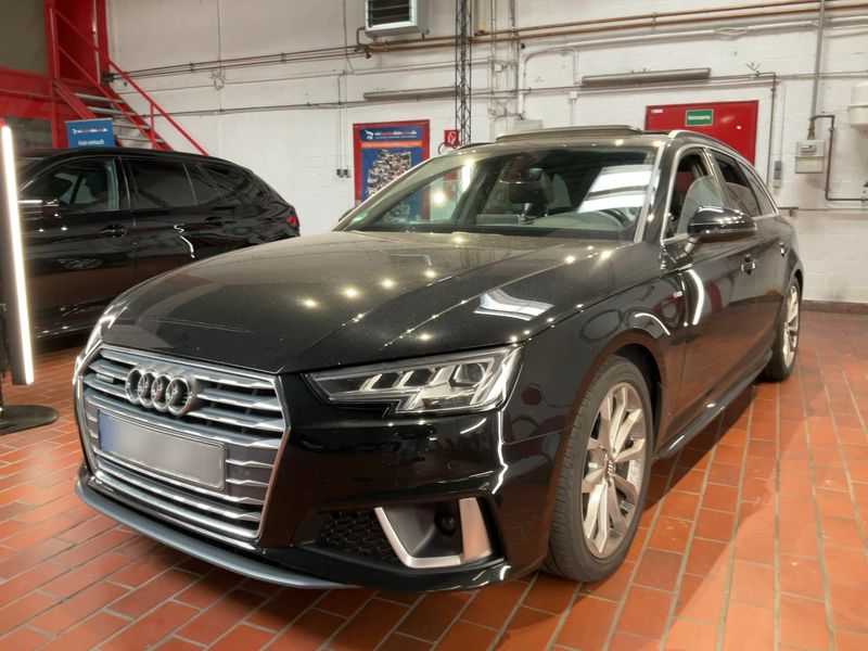 Audi A4 45 TFSI — 1/8