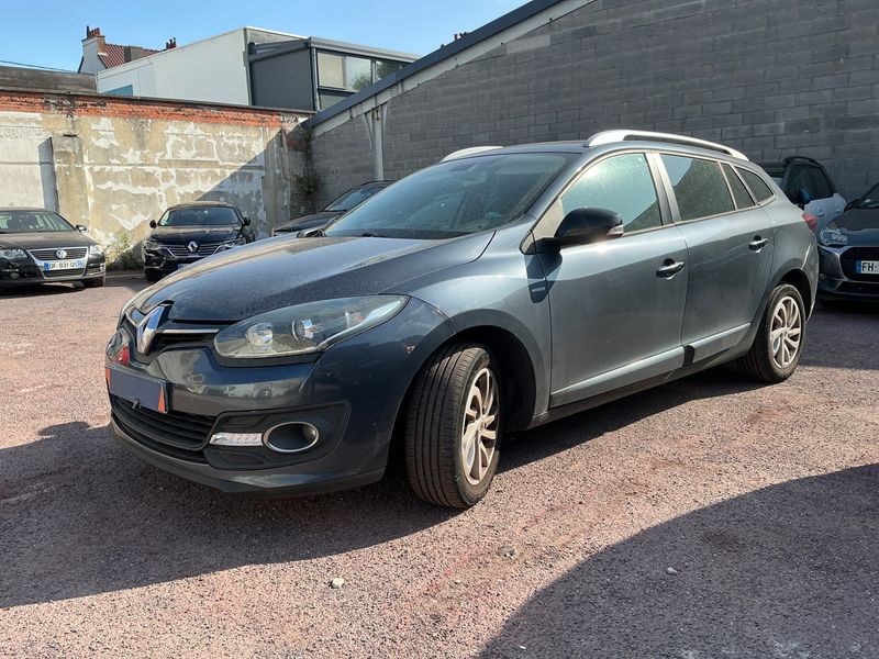 Renault Megane 1.2 — 1/8