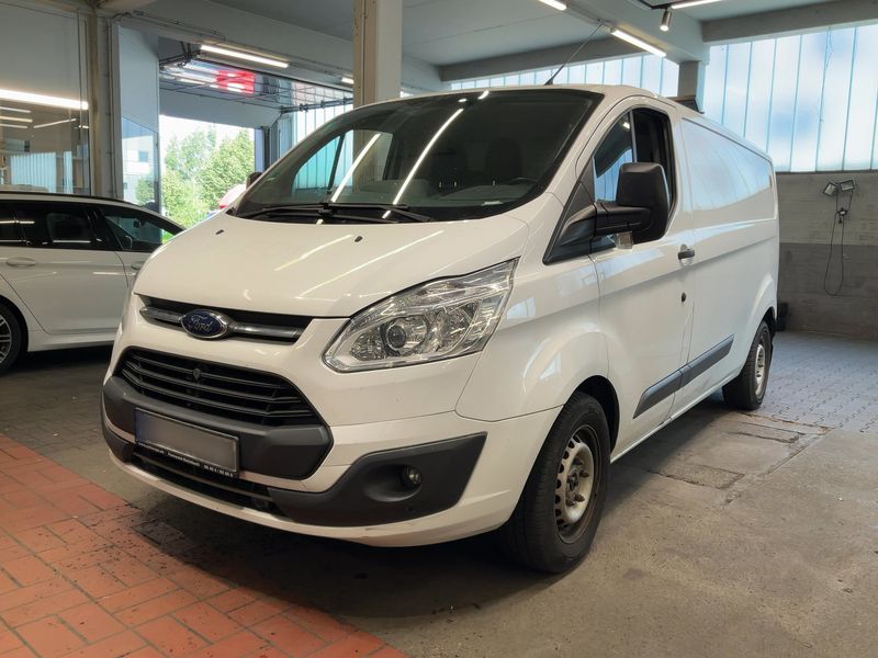 Ford Transit 2.0 TDCi — 1/8