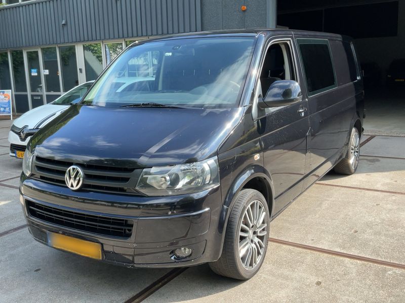 Volkswagen T5 Transporter 2.0 TDI — фото 1