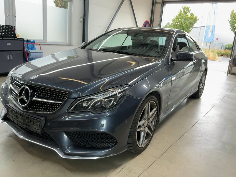 Mercedes-Benz E-Klasse E 320 CGI — 1/8