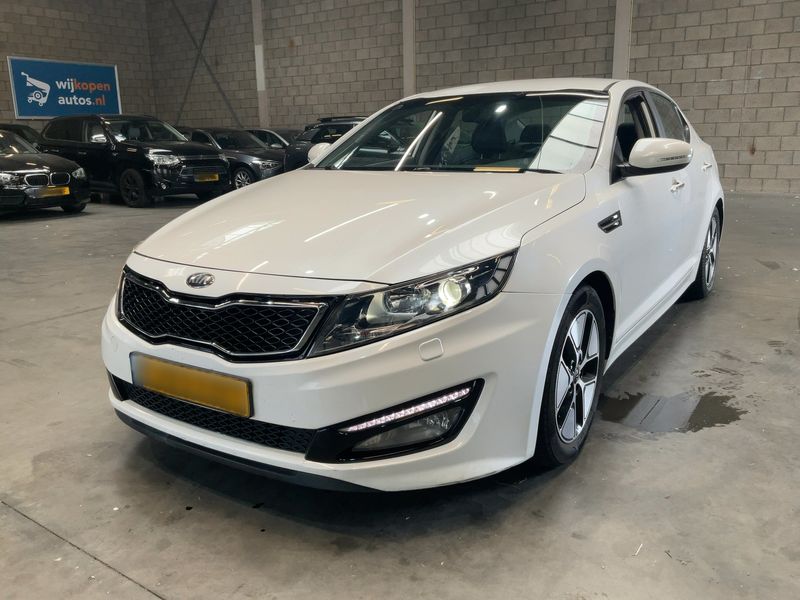 Kia Optima 2.0 Hybrid — 1/8