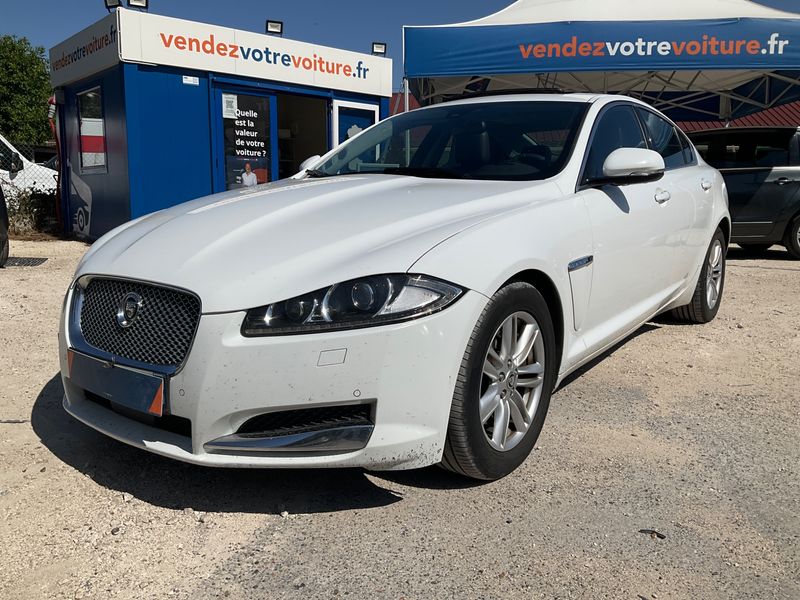 Jaguar XF 2.2 D — 1/8
