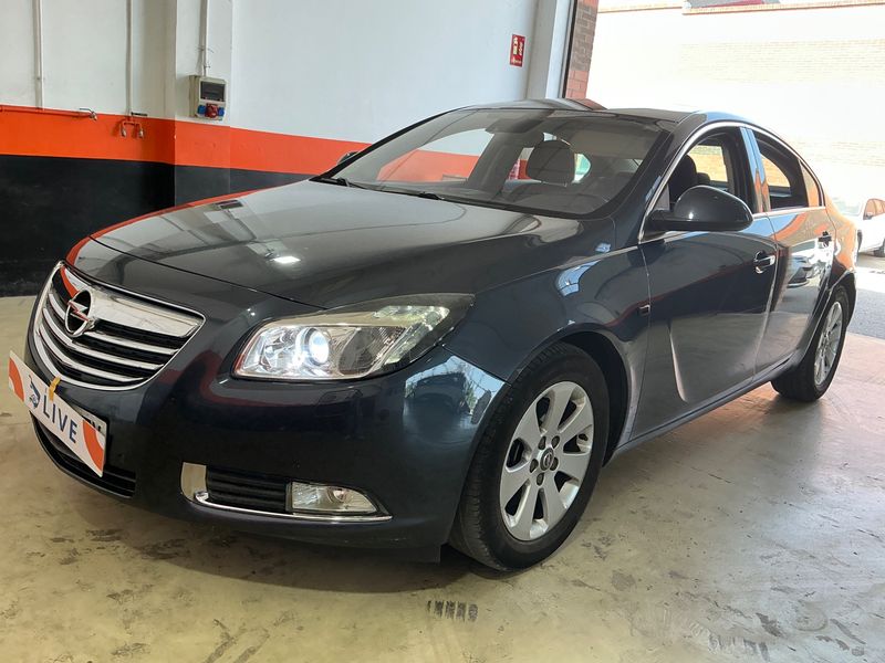 Opel Insignia 2.0 CDTI — 1/8