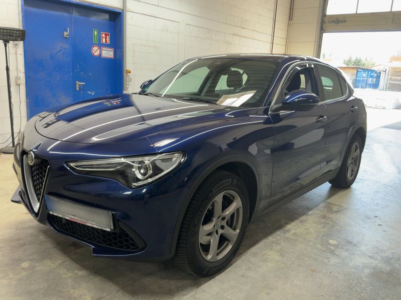 Alfa Romeo Stelvio 2.0 Turbo — 1/8