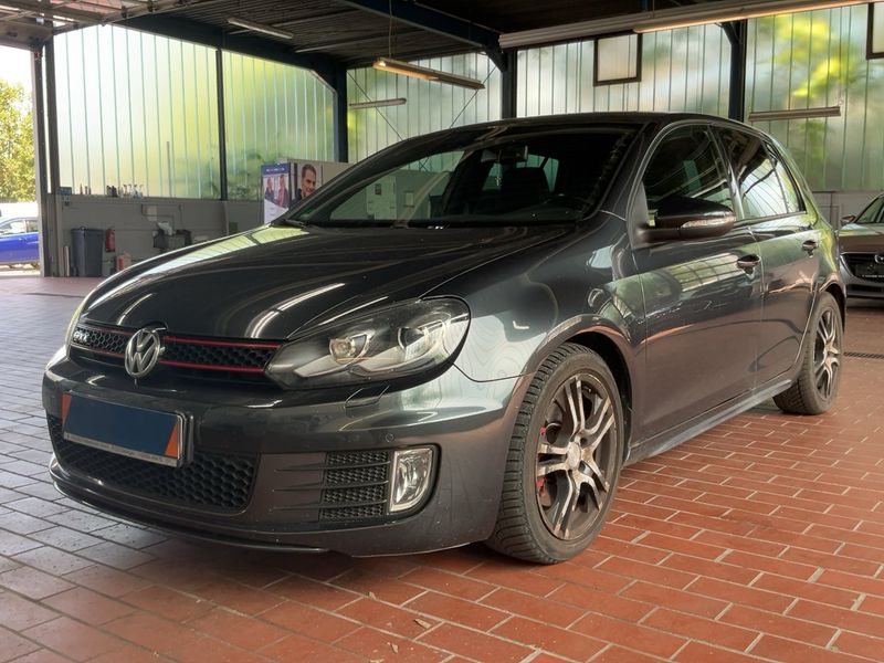 Volkswagen Golf VI 2.0 TSI — 1/8